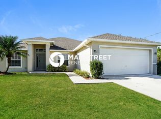 1906 Quintero Ln, Lehigh Acres, FL 33972