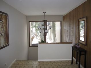 21274 N Highwood Rd, Kildeer, IL 60047