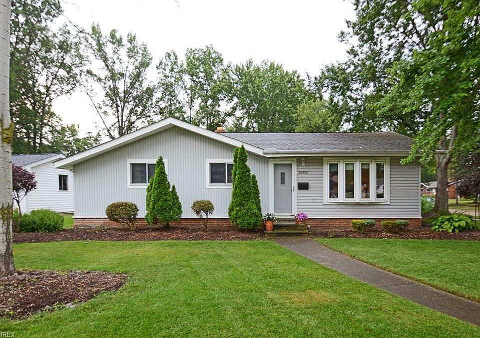 1st image of 26963 Eastwood Ln