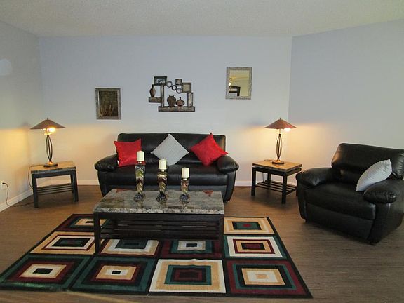 4th image of 9501 Manning Ave
