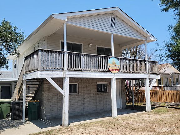 The upper and lower units.