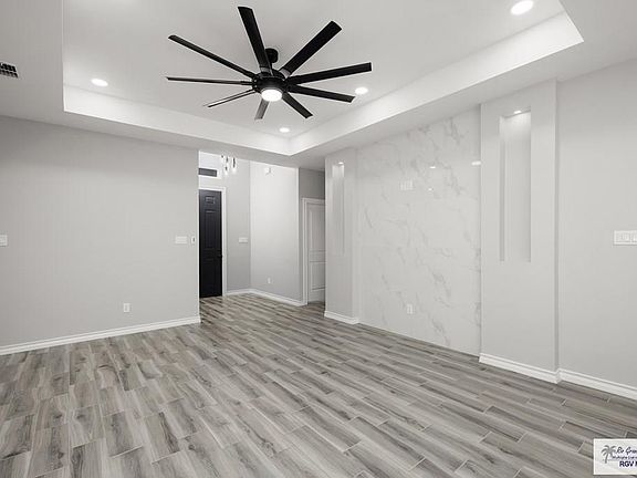 5th image of 421 Tamarindo Ln