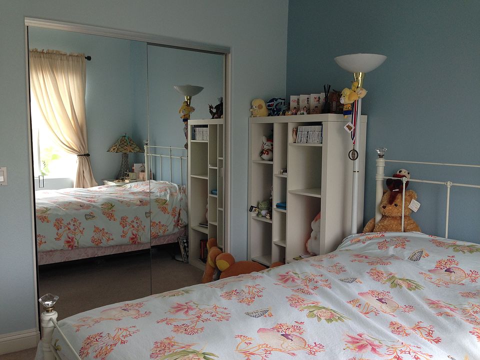 1st image of 218 Laurel Ave