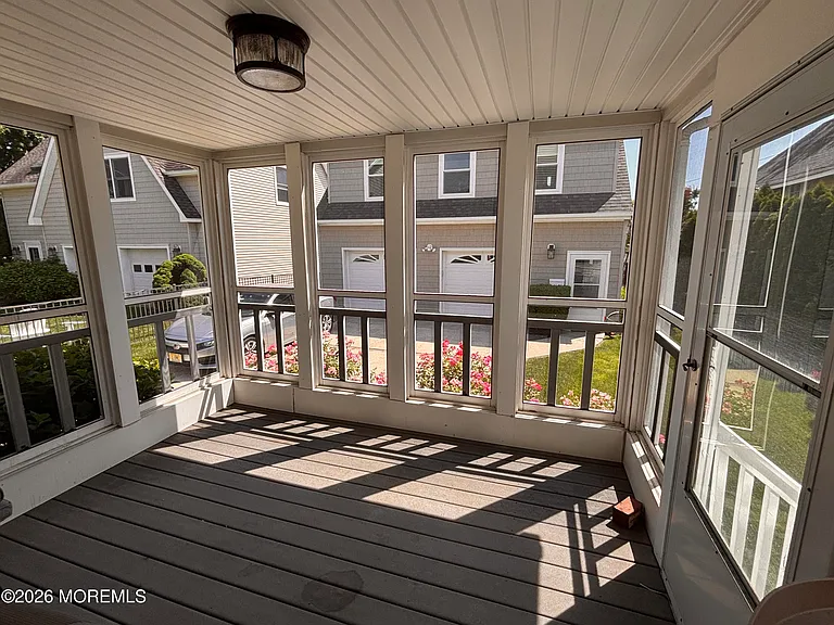513 Evergreen Ave — Photo 24