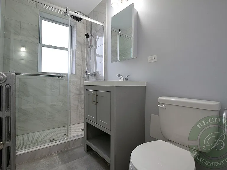 The 1521 Sherwin — Photo 72