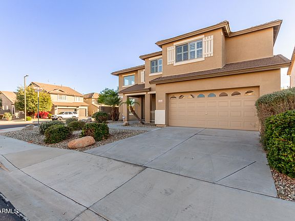 3rd image of 17939 W DESERT Lane