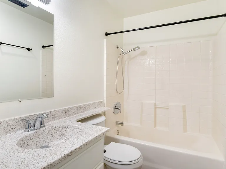 5585 Osborne Ct — Photo 14