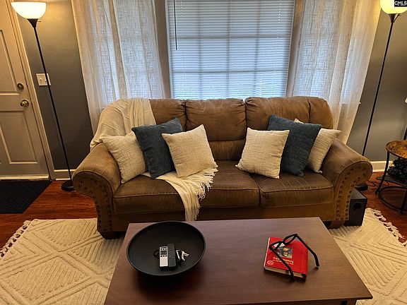 4th image of 6 Riverview Ct