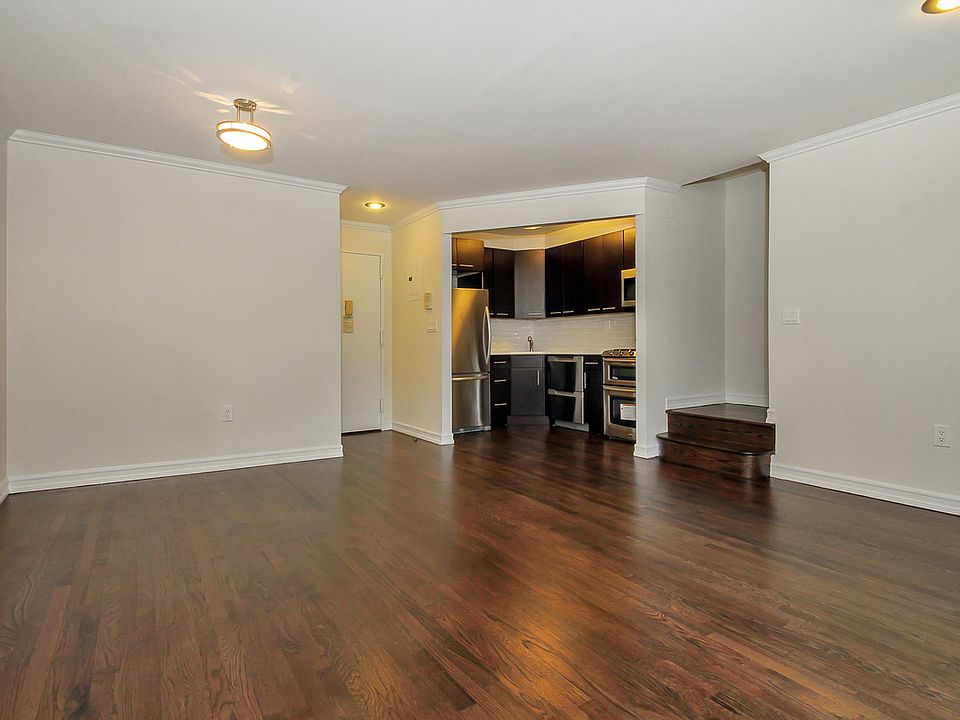 1st image of 28 W 96th St APT 10