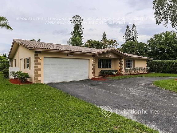 3rd image of 11090 Glenwood Dr