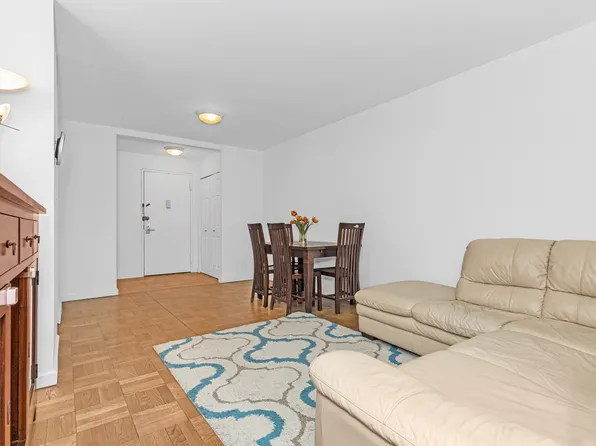 505 East 79th Street 10E image 2 of 12