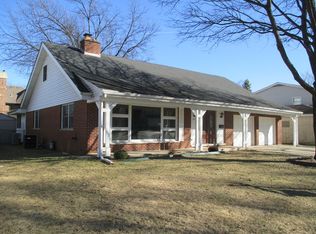 617 N Walnut St, Itasca, IL 60143