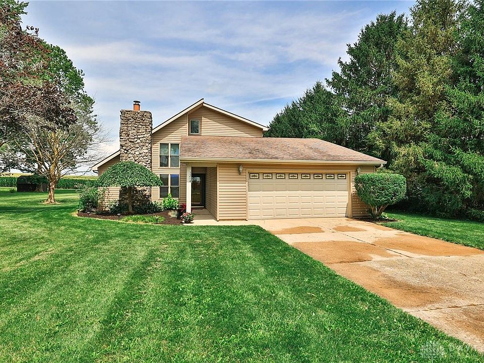 1st image of 3284 Adell Dr
