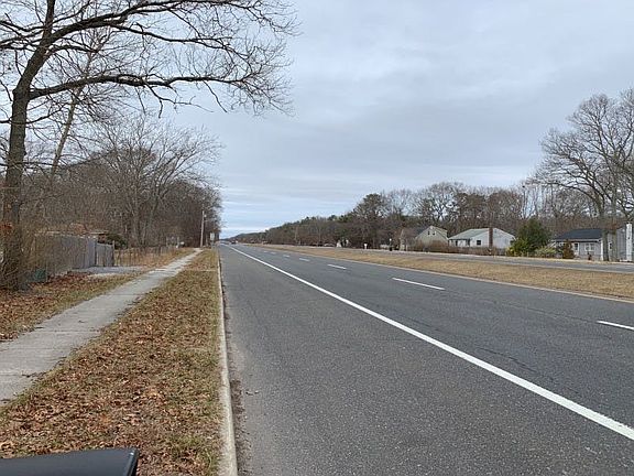 4th image of 1259 William Floyd Pkwy
