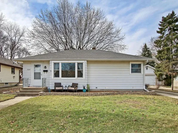 7024 43rd AVENUE, Kenosha, WI 53142