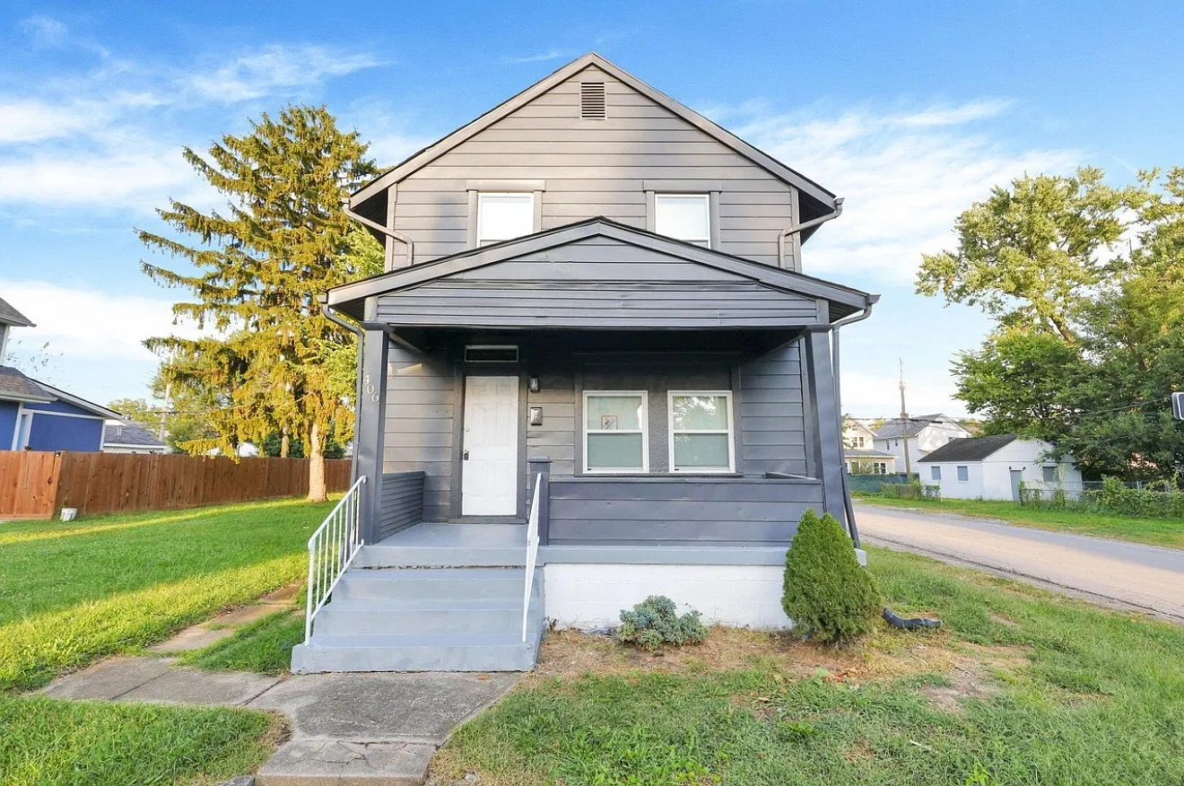 3 bed, 1140 sqft, $1,700 — Photo 1