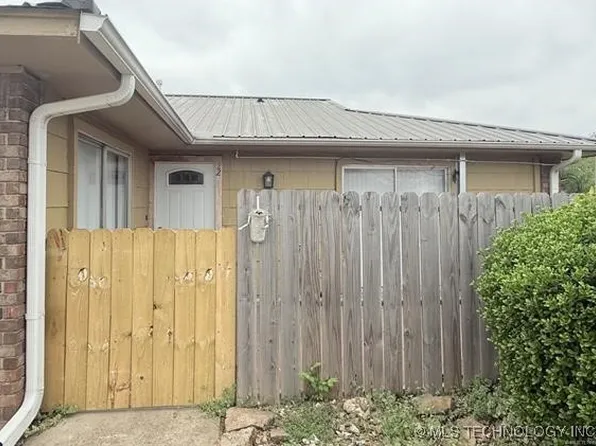 101 Doris Dr #22, Sallisaw, OK 74955