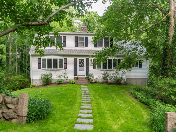 506 Woods Hole Road, Woods Hole, MA 02543
