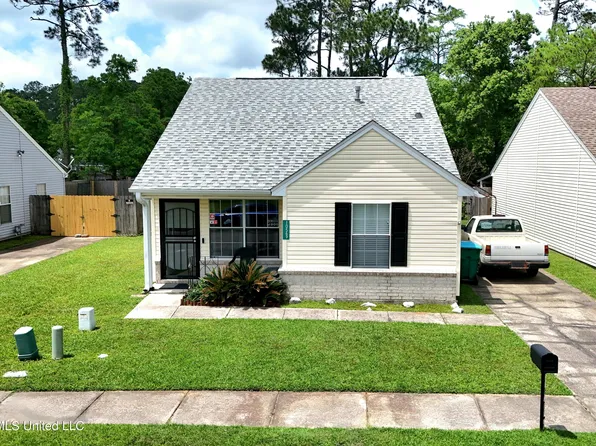 10569 Sharp Blvd, Gulfport, MS 39503