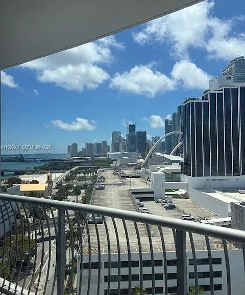 1750 N Bayshore Dr #1714 — Photo 10
