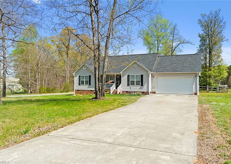 1st image of 768 Nat Conrad Rd