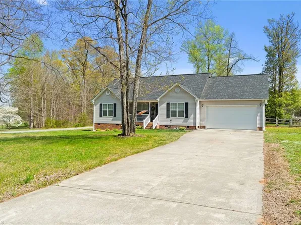 768 Nat Conrad Rd, Lexington, NC 27292