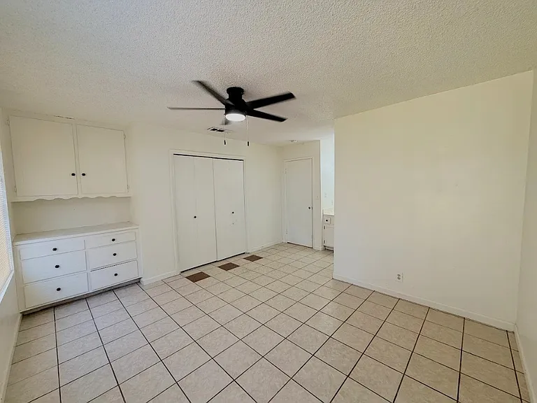 455 Columbia Ave — Photo 13