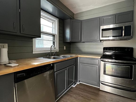 4th image of 6005 Chestnut Ave