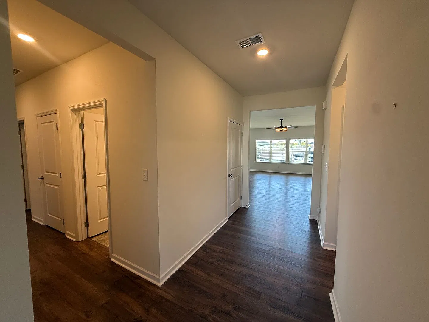 Spacious 4-Bedroom Home In Ooltewah — Photo 4
