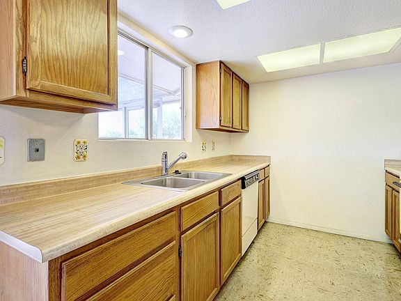 5th image of 12415 W Coronet Dr