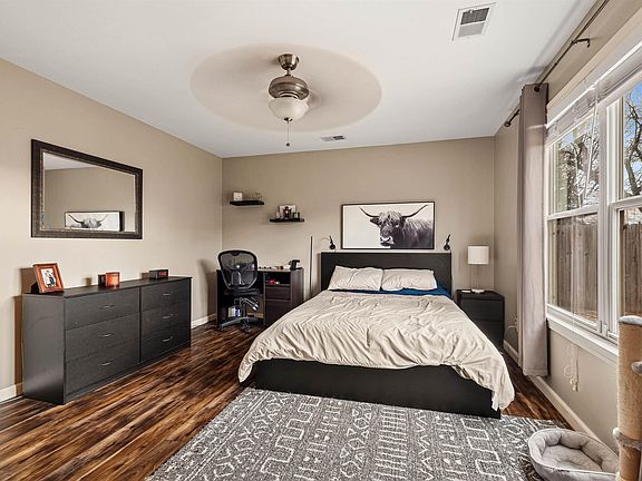 5th image of 109 Northfield Rd