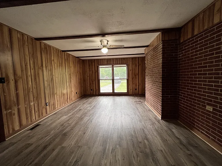 2398 Turkey Creek Rd — Photo 11
