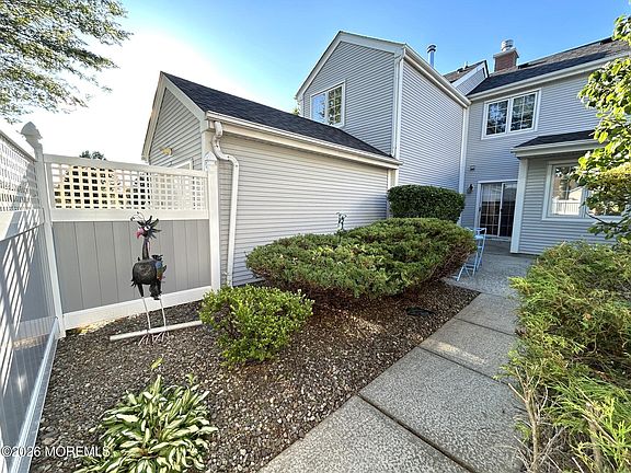 4th image of 48 Winthrop Road #48B