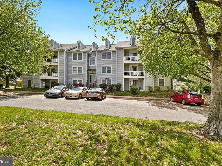 12220 Eagles Nest Ct #L — Photo 1