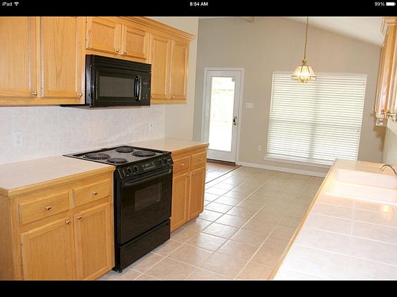 Kitchen /Breakfast Room
