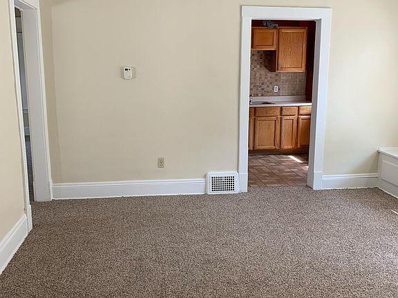 5th image of 899 E 139th Pl