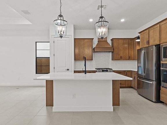 5th image of 20330 W Sells Drive