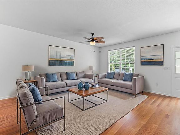 4th image of 1513 Longparish Way