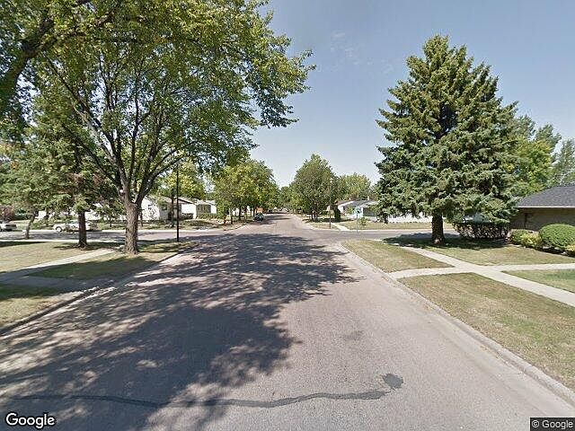 Exterior Neighborhood (street photo)