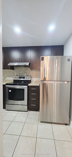 Ajax House for rent - 2 Bedrooms — photo 13