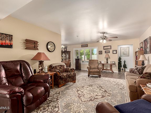 5th image of 16849 N MEADOW PARK Drive