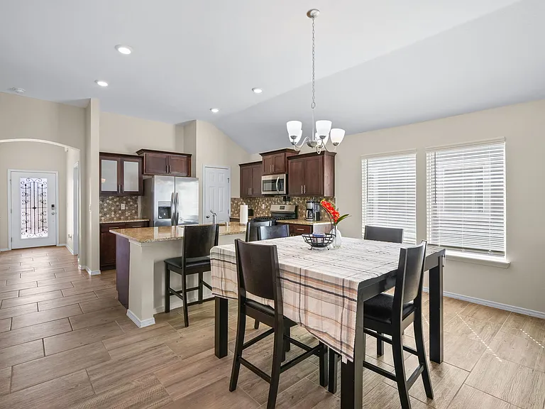 13833 Sky Harbor Ave — Photo 8