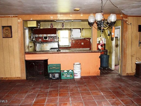 5th image of 176 Boughton Road