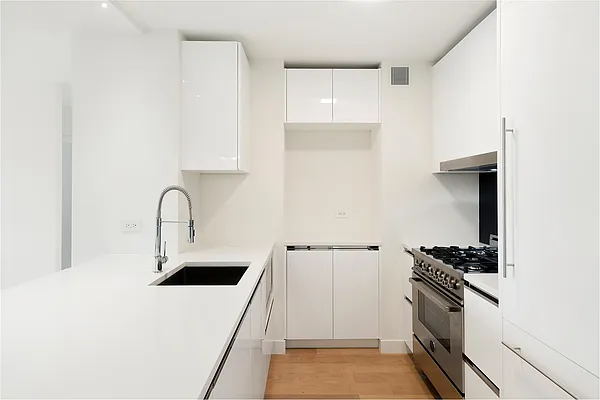 Rented by Douglas Elliman | media 24