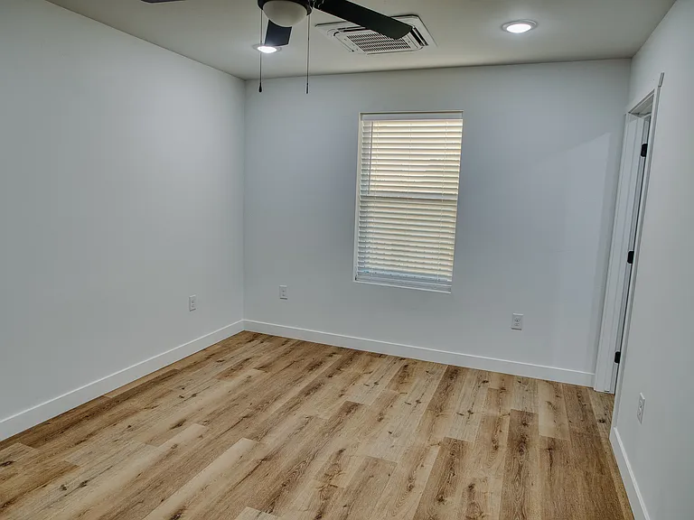 201 W Center St #7-12 — Photo 19