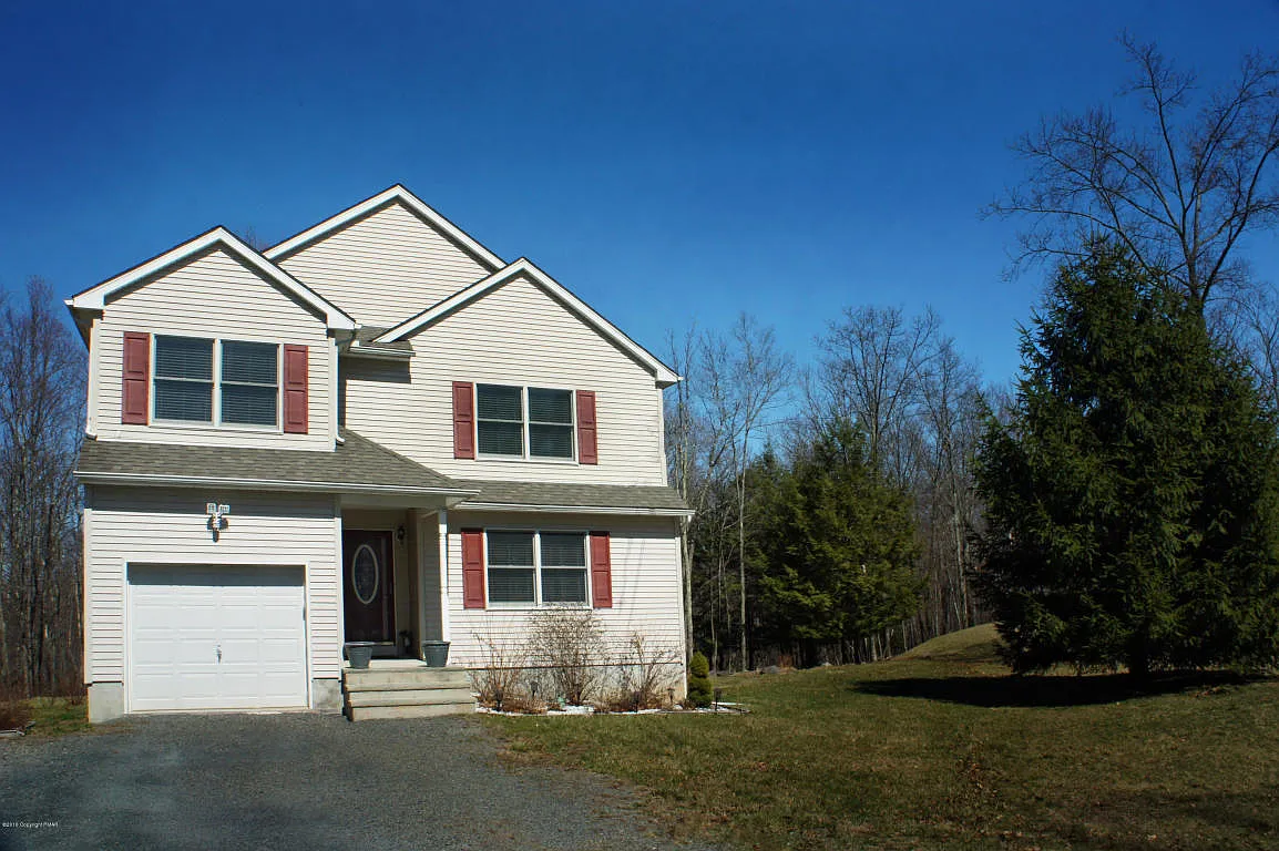 374 Sky Hawk Trl photo 1