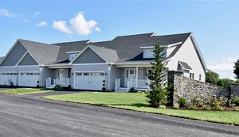 1st image of 12 Thelma Ln Unit 12