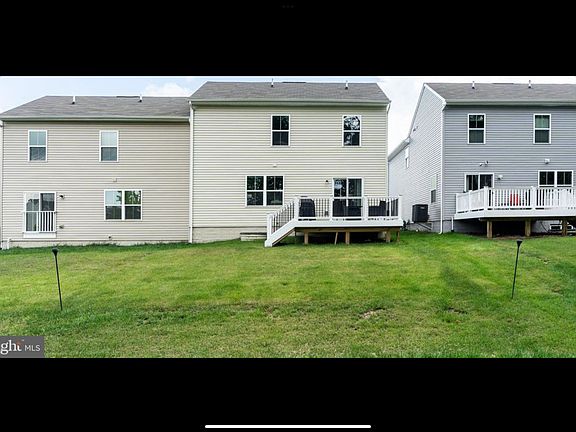 2nd image of 44 Sugarberry Dr