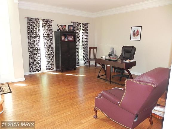 Living Room w/ gleaming hardwood floors