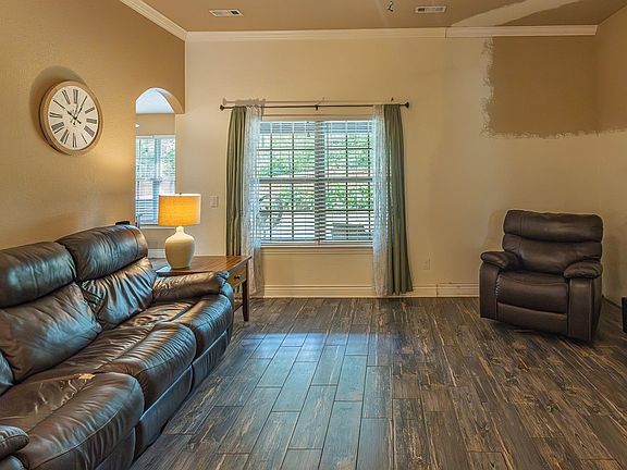 5th image of 2305 Kelly Lynn Pl